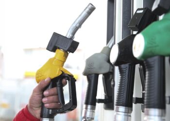 Hürmüz Boğazı Yeniden Kapandı! Akaryakıt Alımlarında Nakit Desteği Başladı!