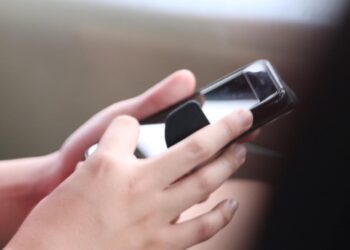 Telefonlara Savaş Zammı!