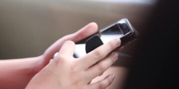 Telefonlara Savaş Zammı!