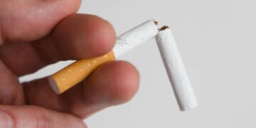 AK Parti Duyurdu: Sigara İçmek Tamamen Yasaklanıyor!